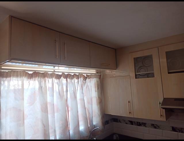 2 BEDROOM DUPLEX FOR SALE IN VAN RIEBEECK PARK